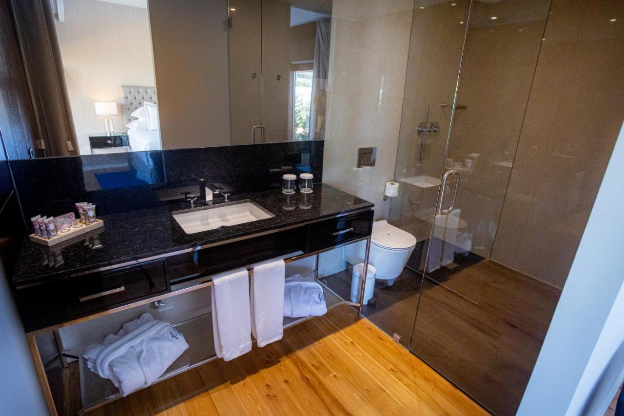 Solar Do Requeijo By Luna Hotels & Resorts Arcos de Valdevez Exteriör bild Bathroom