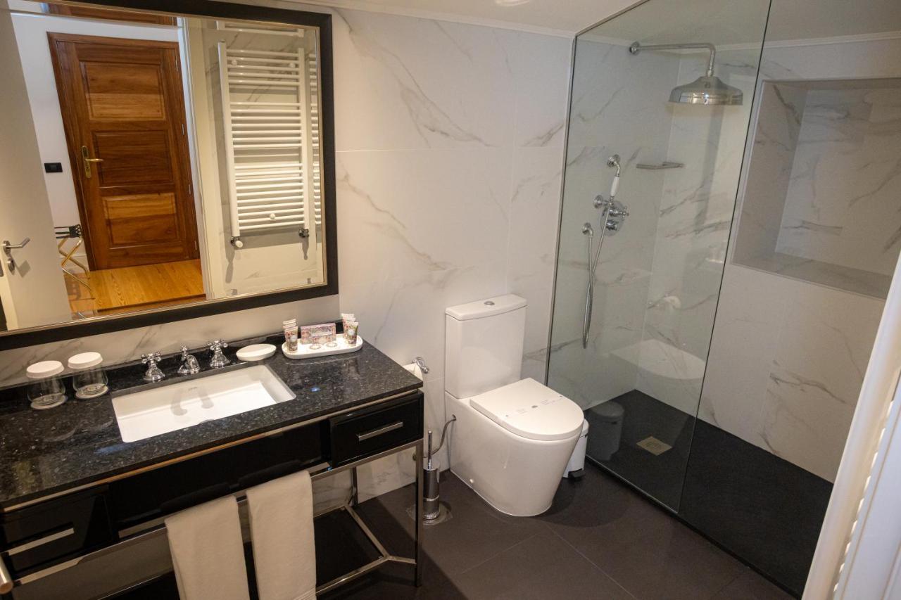Solar Do Requeijo By Luna Hotels & Resorts Arcos de Valdevez Exteriör bild Bathroom