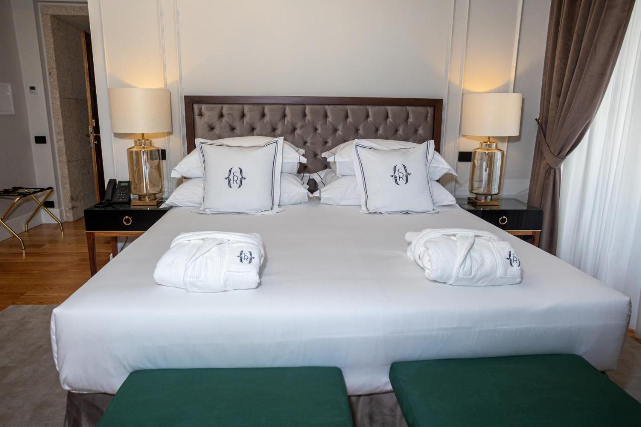 Solar Do Requeijo By Luna Hotels & Resorts Arcos de Valdevez Exteriör bild A bedroom at the hotel