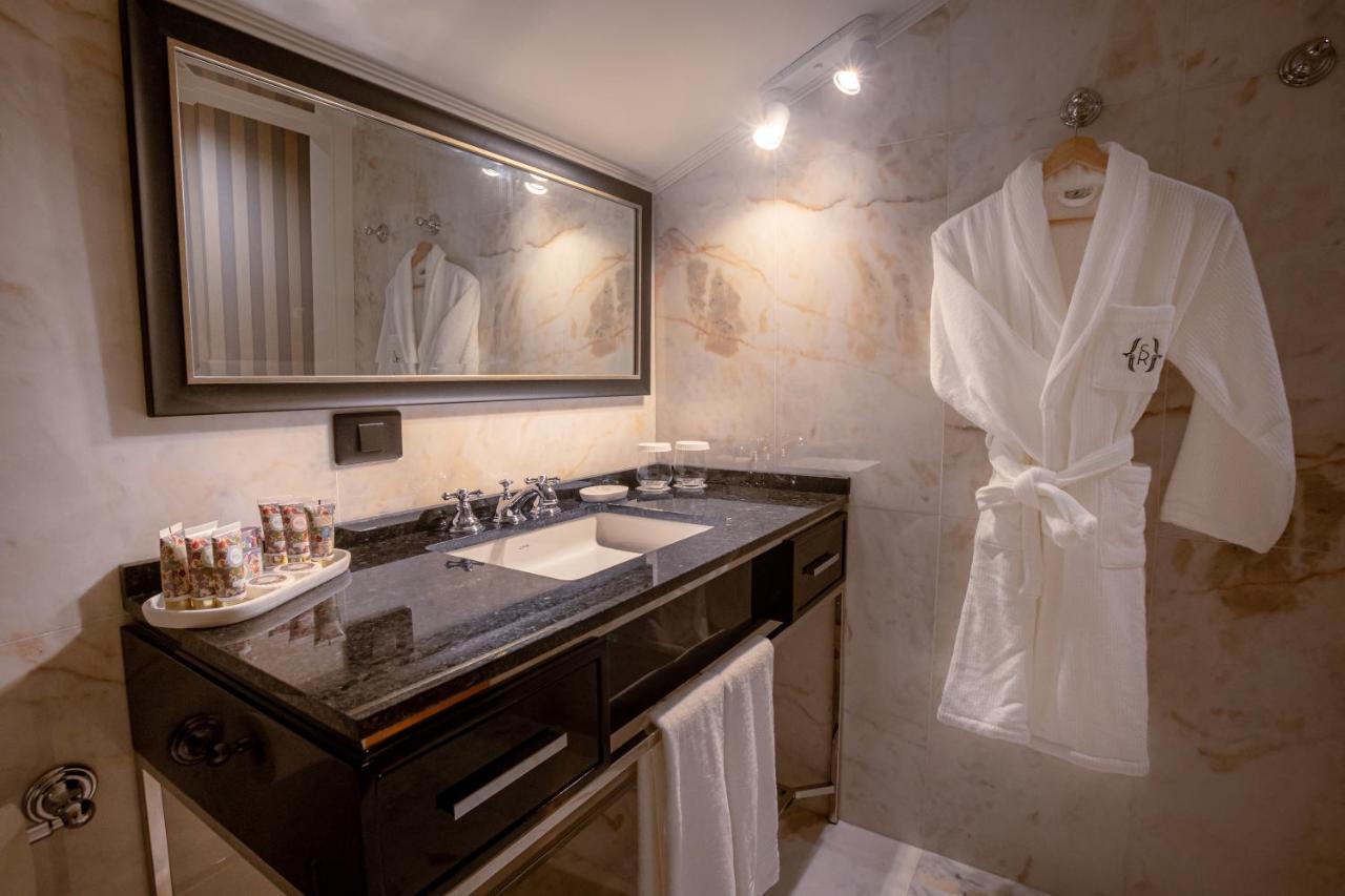 Solar Do Requeijo By Luna Hotels & Resorts Arcos de Valdevez Exteriör bild Bathroom