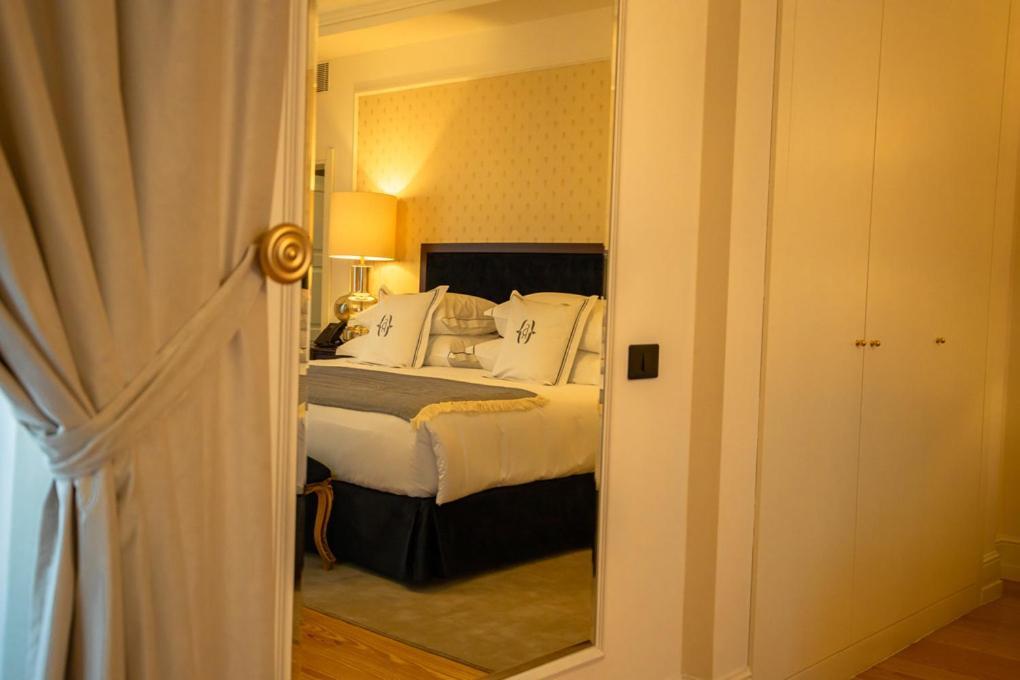 Solar Do Requeijo By Luna Hotels & Resorts Arcos de Valdevez Exteriör bild A bedroom at the hotel