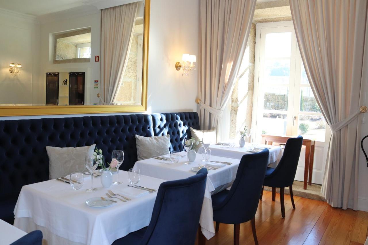 Solar Do Requeijo By Luna Hotels & Resorts Arcos de Valdevez Exteriör bild The interior of the restaurant